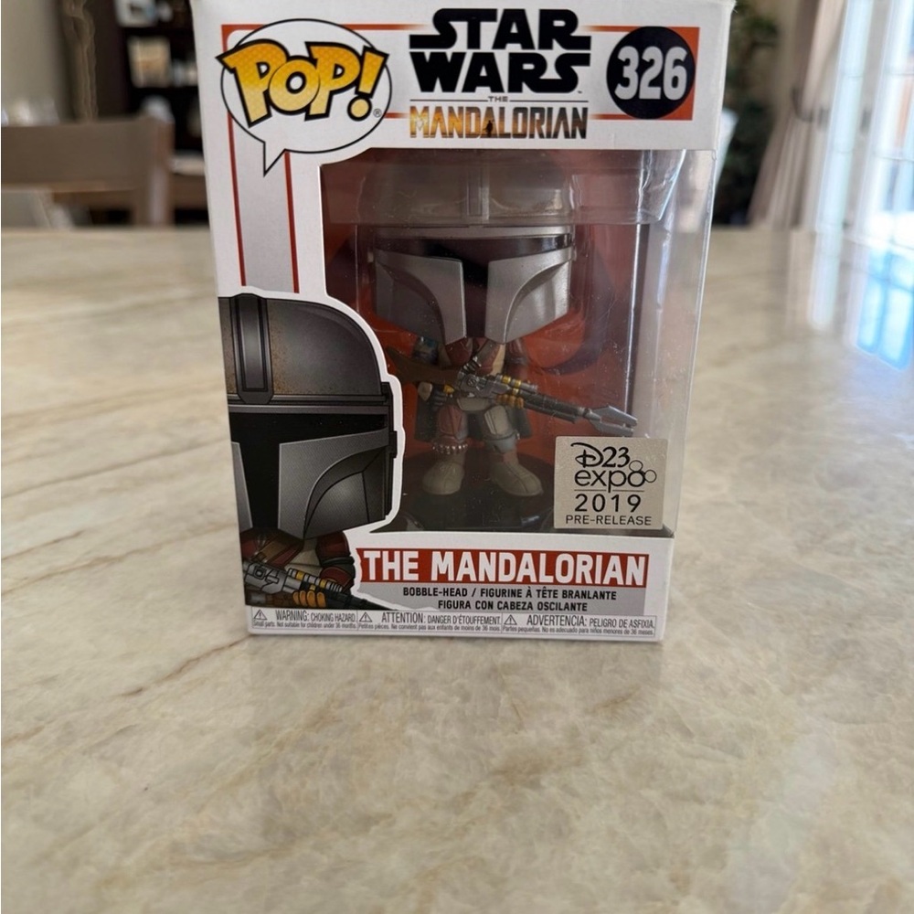 Funko POP! Star Wars: The Mandalorian #326 D23 Expo 2019 Exclusive Pre-Release